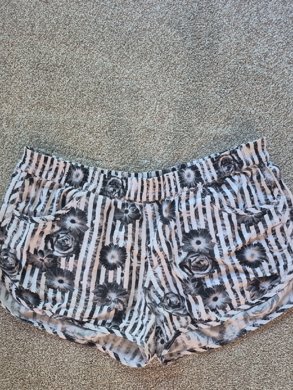 Volcom White and Black Floral Stripe Women’s Shorts
